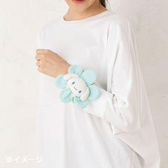 Sanrio 743755 Hello Kitty Flower Mascot