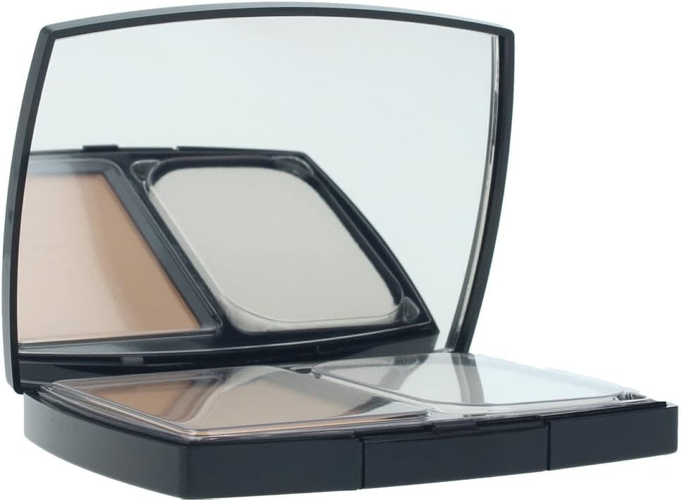 Chanel Chanel Ultra Le Tan Compact B30