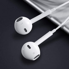 iPhone MFi Certified Earphones, Wired Earphones, Deep Bass, Microphone Included, Volume Control, Calls, Compatible with iPhone 14/13/12/11/SE/X/XS/XR/XS Max/8/8P/7/7P/iPad/iPod